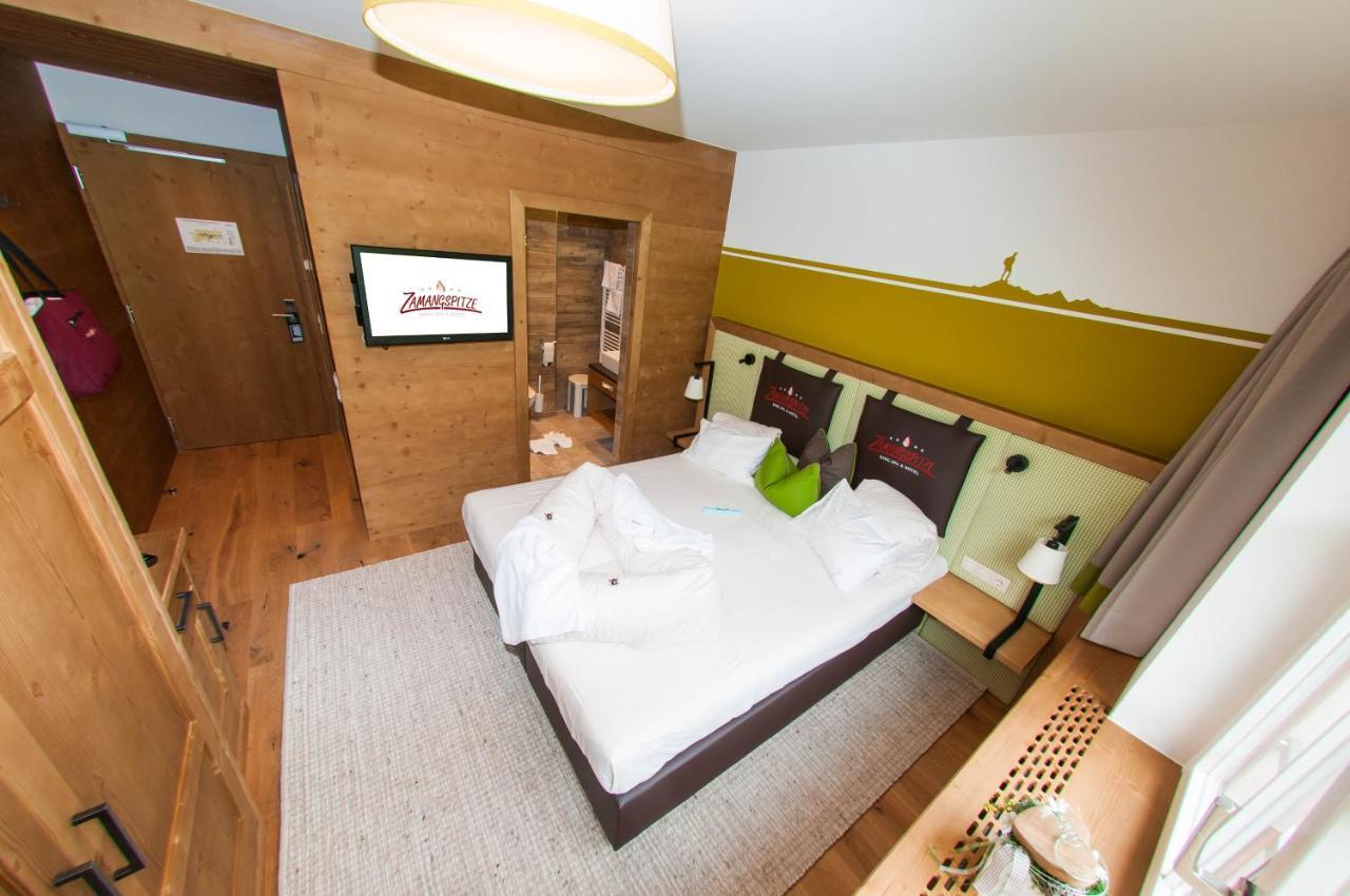 Berg-Spa & Hotel Zamangspitze سانكت غالنكرش الغرفة الصورة