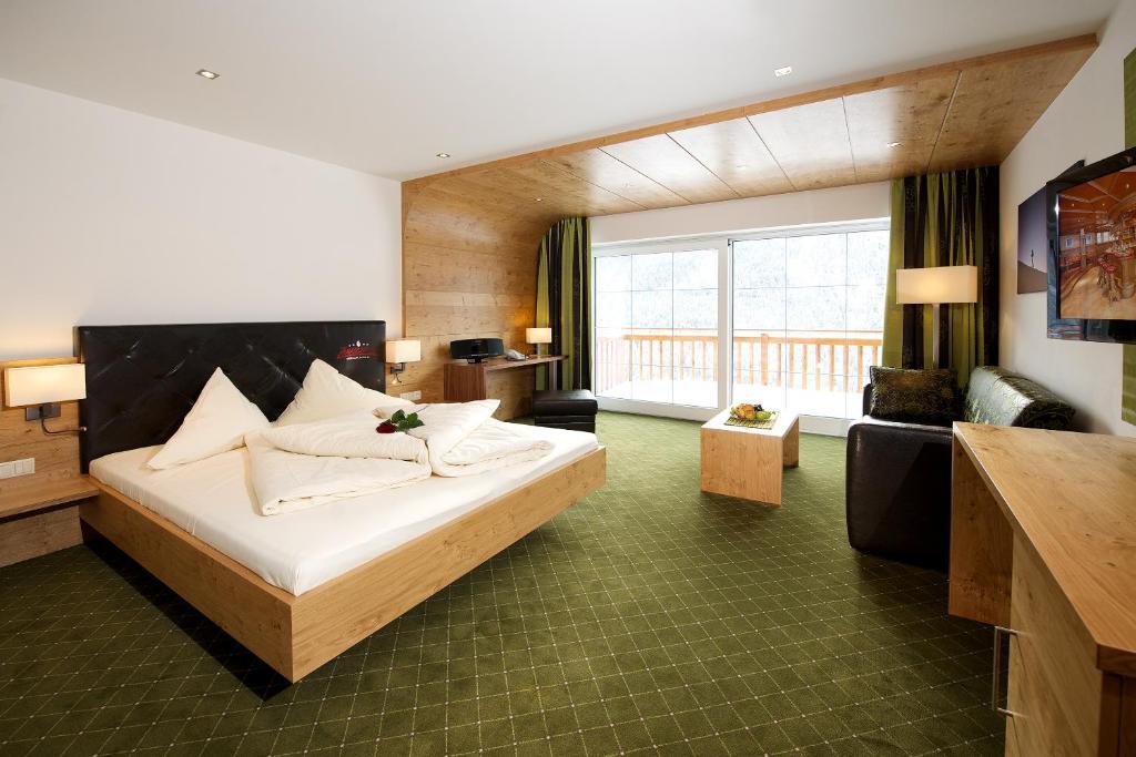 Berg-Spa & Hotel Zamangspitze سانكت غالنكرش الغرفة الصورة